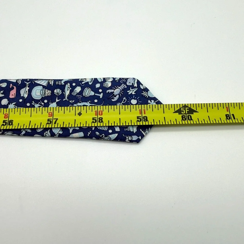 Vineyard Vines Martha's Vineyard Mens Silk Tie Multi Icon Design Nautical Golf